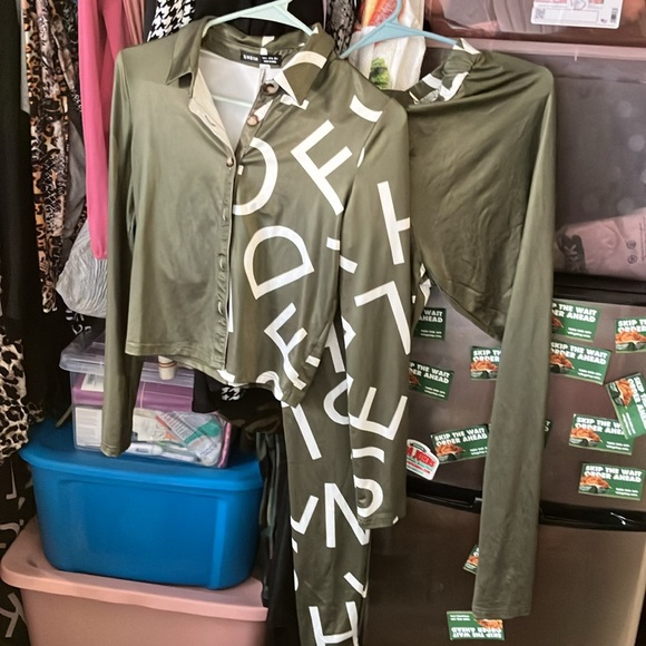 Small pair of Jeans - Picture 15 of 16